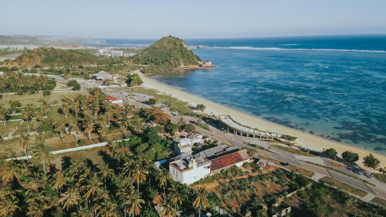 Birru Inn Kuta  Экстерьер фото